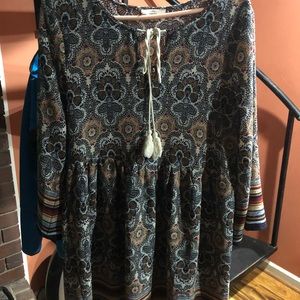 Women’s size small dressy tunic